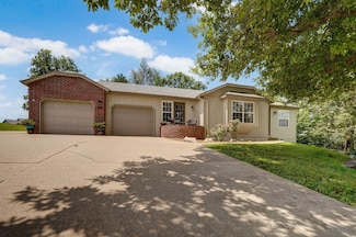 232 Shady Acres Cir, Nixa, MO 65714