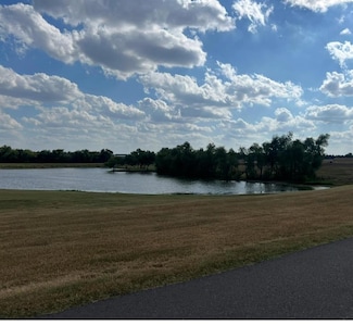 200 Blanco Bend Dr, Stillwateer, OK 74074