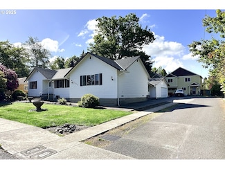 1020 SE 9th St, Gresham, OR 97080