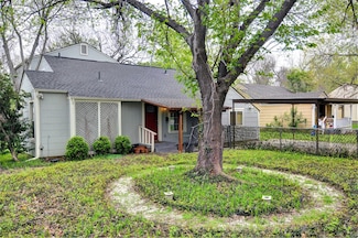 4507 Byrd Dr, River Oaks, TX 76114