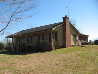 410 Adrienne Rd, Enoree, SC 29335