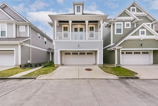 15 Thorpe Ln, Spring, TX 77381