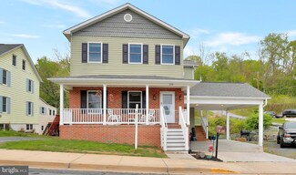 219 E A St, Brunswick, MD 21716