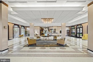 700 7th St SW Unit 110, Washington, DC 20024