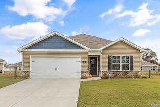 211 Chubbs Ln, Owens Cross Roads, AL 35763