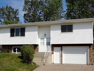 1829 Constitution Dr, Bismarck, ND 58501