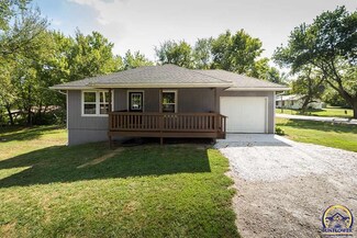 301 E 3rd St, Hoyt, KS 66440