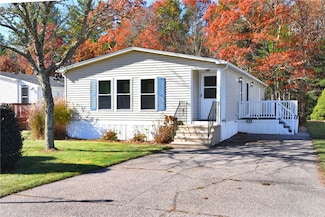 131 Little Pond Rd, Wakefield, RI 02879