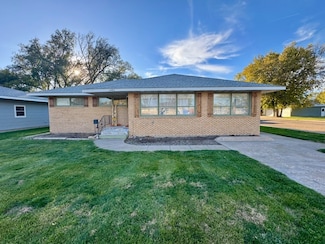 1402 Harrison Ave, Goodland, KS 67735