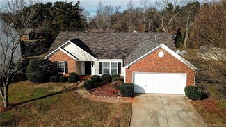 2527 Liberton Ct, Charlotte, NC 28216