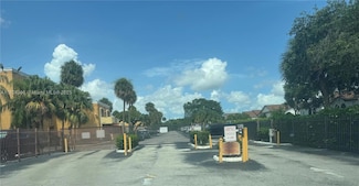 17901 NW 68th Ave Unit T208, Hialeah, FL 33015