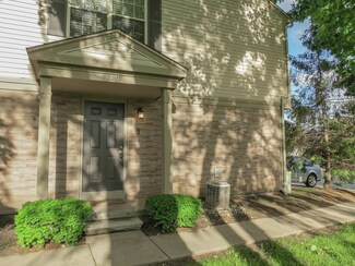 3019 Forest Creek Ct, Ann Arbor, MI 48108