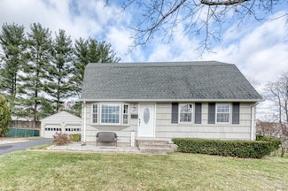 267 Reed Ave, Windsor Locks, CT 06096