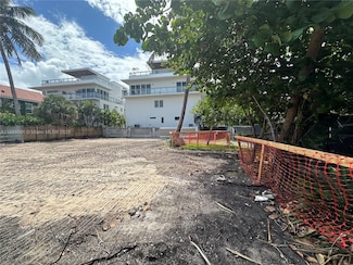 350 Walnut St, Hollywood, FL 33019