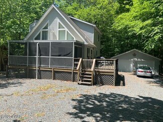 1046 Boat House Rd, Jefferson Township, PA 18436