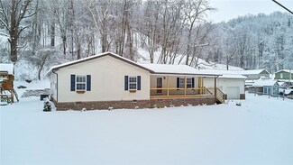 44 Bear Fork Rd, Charleston, WV 25312