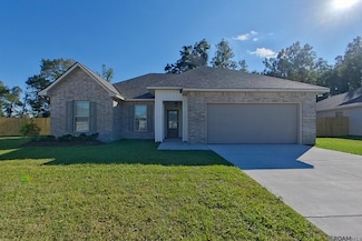 110 Hendrix Rd, Carencro, LA 70520