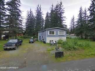 3284 Falcon Ave, Valdez, AK 99686