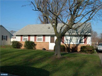 105 Stamm Blvd, New Castle, DE 19720