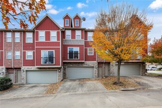 2873 W Redstone Dr Unit AC40, Fayetteville, AR 72704