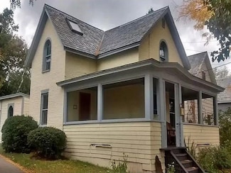 30 Spring St, Burlington, VT 05401