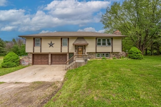 22152 Highway Z, Marshall, MO 65340