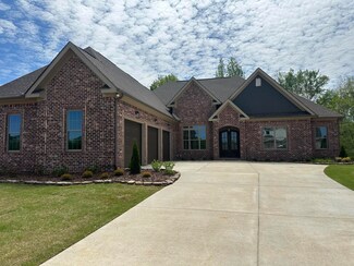 13805 Shadow Creek Dr, Athens, AL 35613