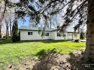 2435 Schiller Rd, Emmett, ID 83617