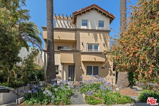 1032 3rd St Unit 102, Santa Monica, CA 90403
