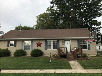 103 S Vernon St, Waynetown, IN 47990