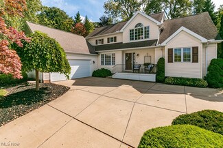 8210 S Chariot St, Mentor, OH 44060