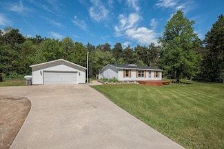 4171 E 124th St, Grant, MI 49327