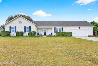 117 Esquire Dr, Richlands, NC 28574