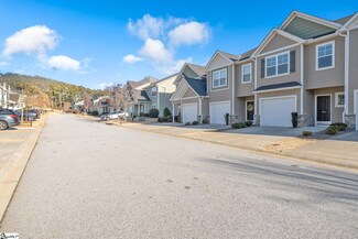 815 Stonebriar St, Simpsonville, SC 29681