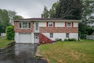22 Naples St, Leominster, MA 01453