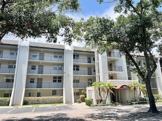 9235 Lagoon Place Unit 204, Davie, FL 33324