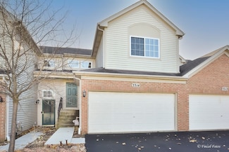 3314 Blue Ridge Dr, Carpentersville, IL 60110