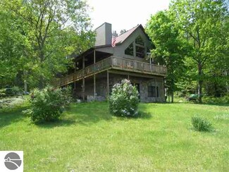 1475 Dune Forest Trail, Frankfort, MI 49635