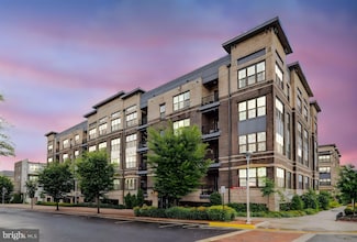 2324 Wind Charm St Unit 307, Herndon, VA 20171