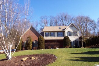 281 Jefferson St, Export, PA 15632