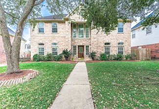 14811 Wintercove Ct, Houston, TX 77082