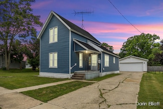 204 S Maple St, Durand, MI 48429
