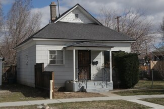 326 5th St, Sparks, NV 89431