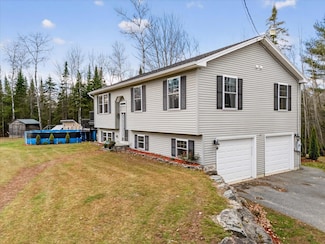 2926 Hudson Rd, Hudson, ME 04449