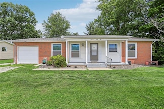 1961 E Union Ave, Litchfield, IL 62056