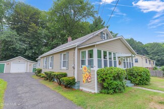 5 Wilbur St, Colonie, NY 12205