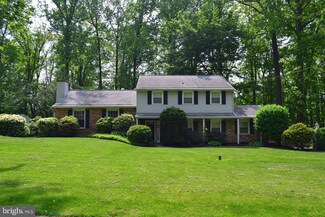 18 Northwood Dr, Downingtown, PA 19335