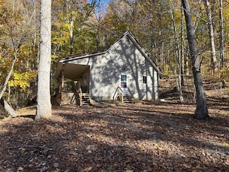 329 Kinzer Rd, Bainbridge, OH 45612