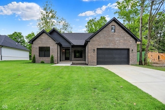 9811 Heather Cir, Indianapolis, IN 46229