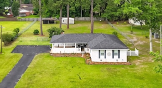 611 Patterson Still Rd, Thomasville, GA 31792
